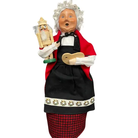 Byers' Choice Nutcracker Mrs. Claus